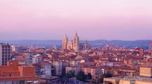 LEÓN