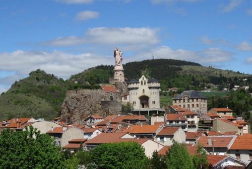 LE PUY-EN-VELAY – FRANCIA