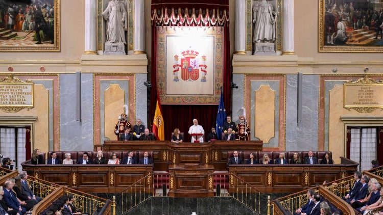 Madrid – Encuentro con los diputados del Parlamento del Reino de España- Con el Papa